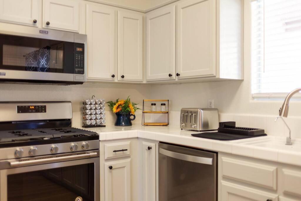 Villa Gateway Retreat: Short Drive To The Sequoias Exeter Exterior foto